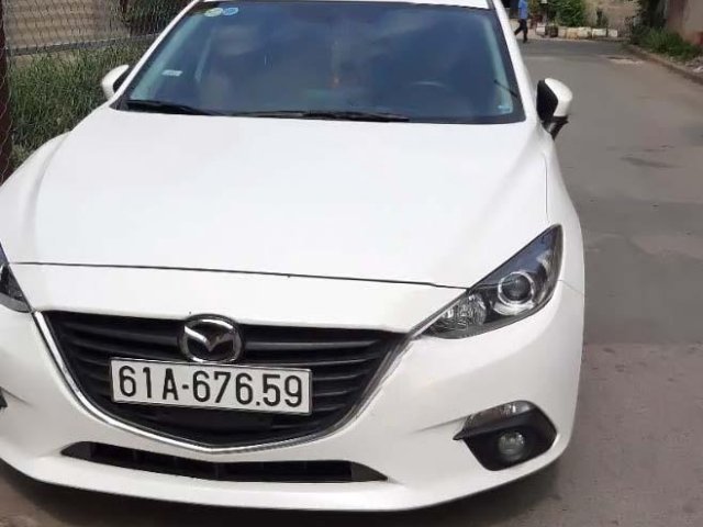 Bán Mazda 3 2016, màu trắng, xe gia đình0