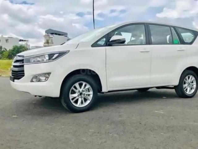 Cần bán xe Toyota Innova đời 2020, màu trắng, 771tr