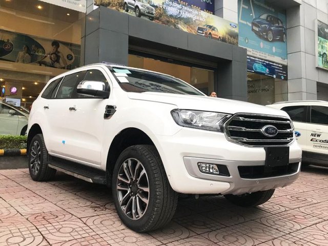 Khuyến mãi giảm giá sâu với chiếc Ford Everest Titanium đời 2020, nhập khẩu0