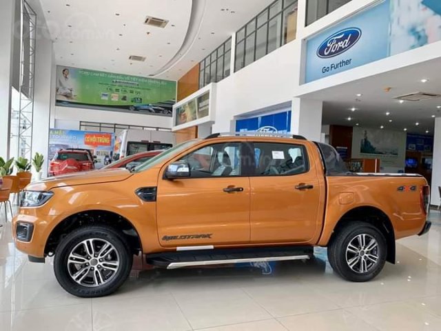 Bán ô tô Ford Ranger XLS đời 2020, màu cam, nhập khẩu, giao ngay