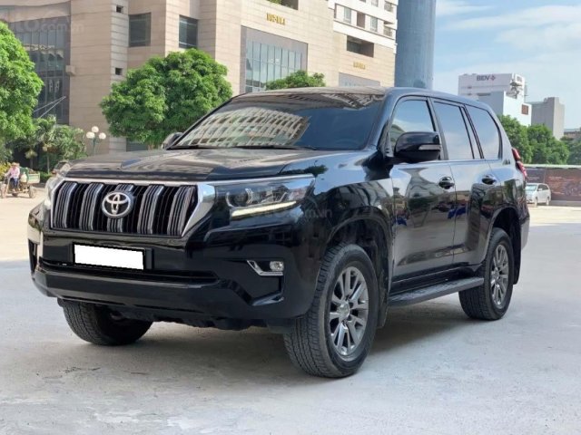 Bán Toyota Land Cruiser Prado năm sản xuất 2017, màu đen, nhập khẩu0