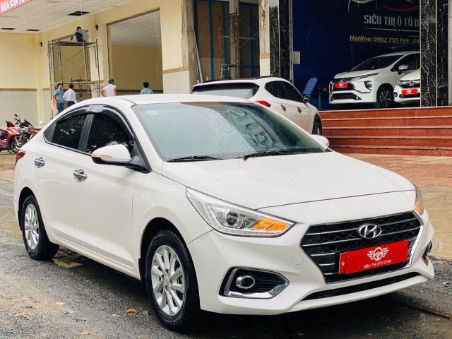 Bán ô tô Hyundai Accent 2019, màu trắng mới như xe hãng