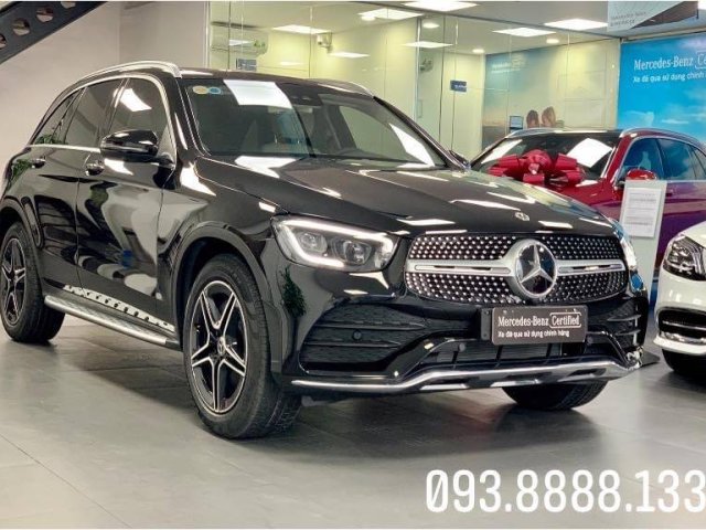 Bán Mercedes GLC 300 4Matic đời 2019, màu đen