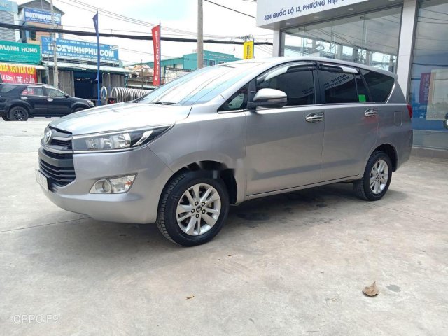 Xe Toyota Innova đời 2018 số sàn, giá 629tr