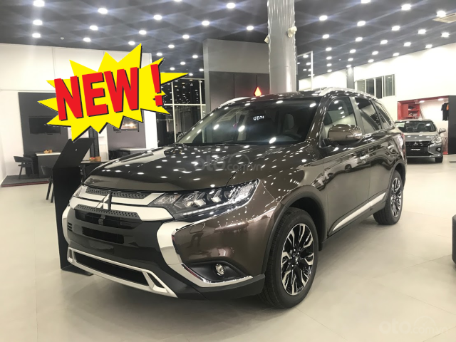 Mitsubishi Outlander 2.0 CVT 2020 - tặng 50% trước bạ trị giá 47tr, camera 360 độ - xin LH ngay Ms Hà0