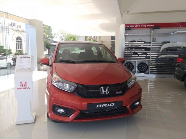 Honda Ôtô Thanh Hóa, giao ngay Honda Brio đời 2020, màu cam, giảm giá sập sàn0