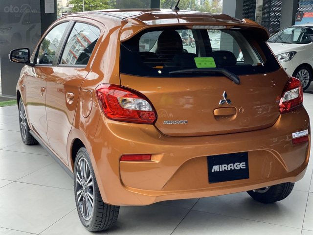 Bán xe Mitsubishi Mirage CVT sản xuất năm 2019, màu cam, giảm giá tiền mặt