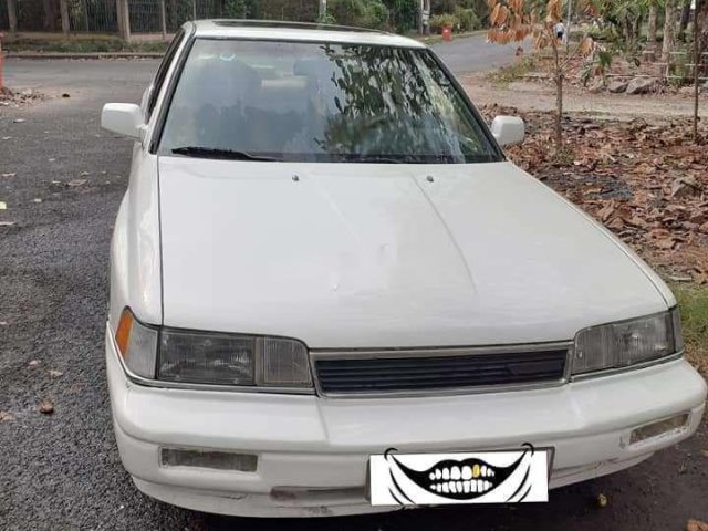 Bán Honda Legend 1999, màu trắng, nhập khẩu  