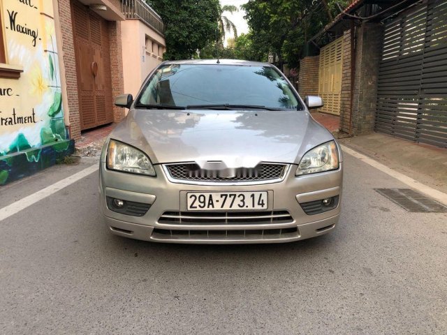 Nhà bán Ford Focus đời 2008, màu vàng cát0