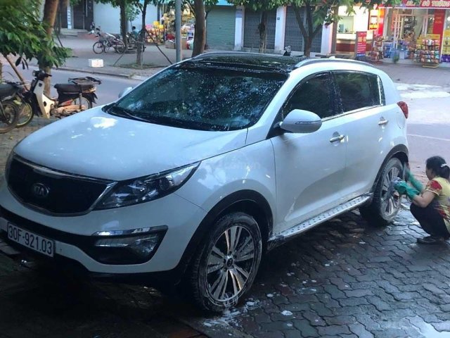 Xe Kia Sportage năm sản xuất 2014, màu trắng, xe nhập