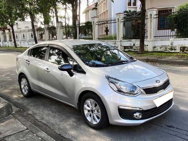 Cần bán gấp Kia Rio 1.4 MT năm 2016, màu bạc, nhập khẩu nguyên chiếc còn mới 