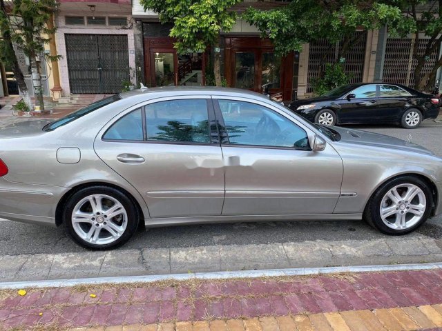 Bán Mercedes AT năm 2008, màu bạc chính chủ, giá 385tr