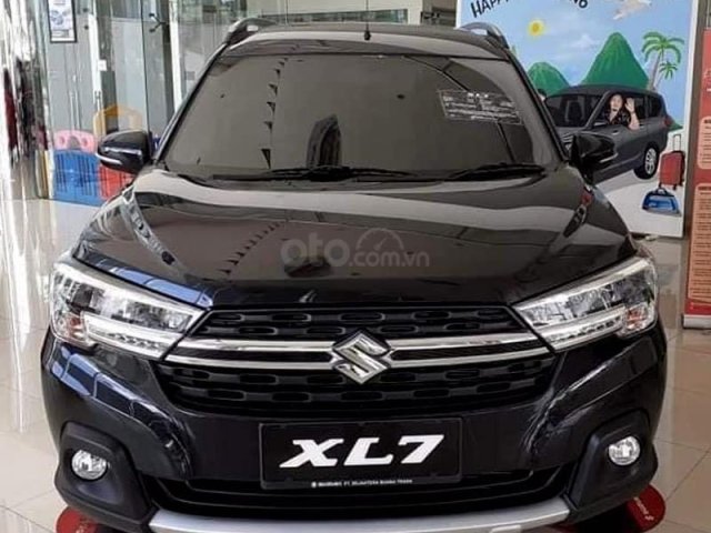 Suzuki XL7 2020, KM lớn tháng ngâu0