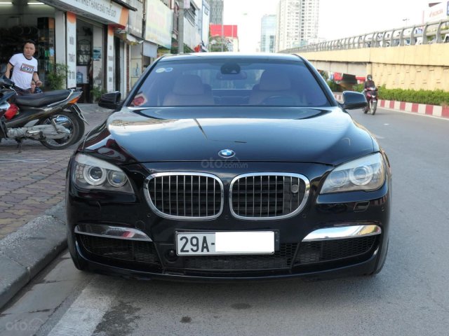 Bán gấp BMW 740Li đời 2010, màu đen, biển Hà Nội