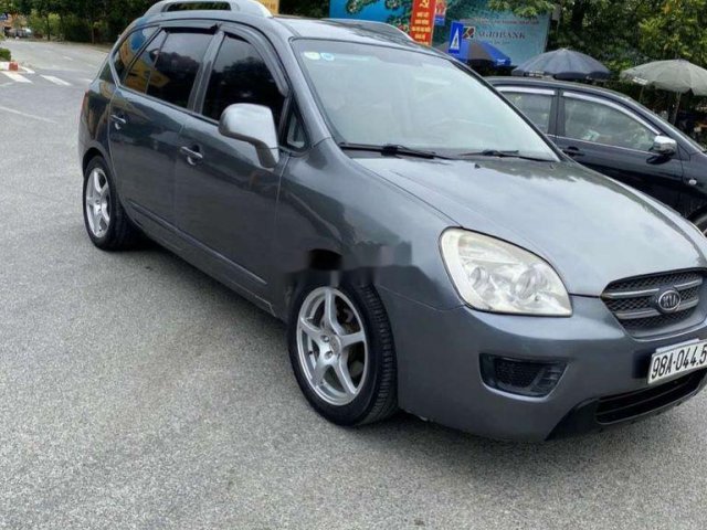 Cần bán gấp Kia Carens năm 2010, xe 7 chỗ0