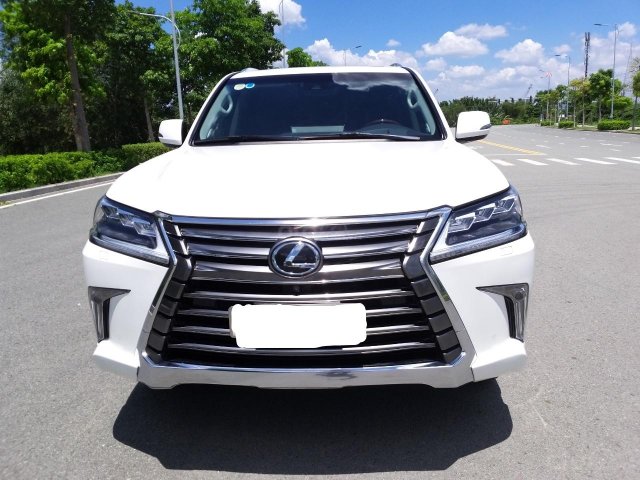 Bán ô tô Lexus LX 570 đời 2016, màu trắng, nhập khẩu nguyên chiếc0