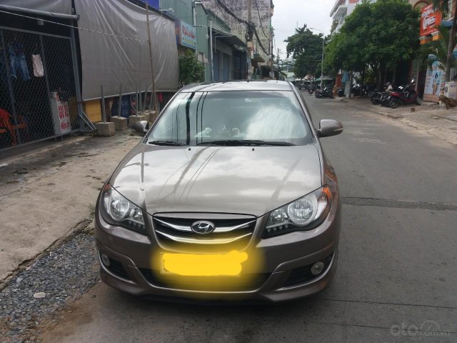 Cần bán gấp xe Avante 2.0L AT đời 2012, đi 66.000km