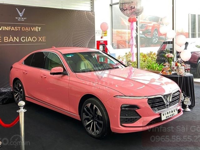 Xe Vinfast Lux A 2.0 bản base tiêu chuẩn màu hồng sang trọng chính hãng, giảm giá 16%, hỗ trợ ngân hàng và Voucher0