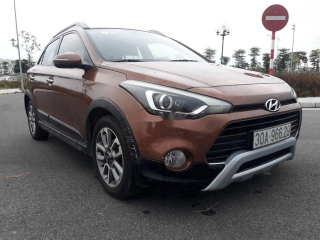 Cần bán Hyundai i20 Active 2015, màu nâu, nhập khẩu, 462 triệu0