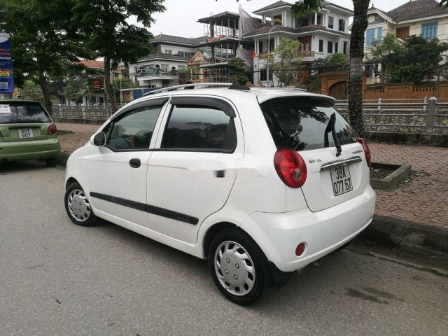 Cần bán xe Chevrolet Spark đời 2009, màu trắng, giá chỉ 82 triệu0