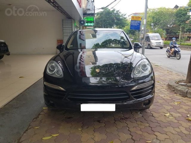 Cần bán lại xe Porsche Cayenne sản xuất năm 20110