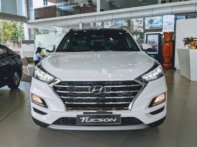 Bán Hyundai Tucson đời 2020, màu trắng, 784tr