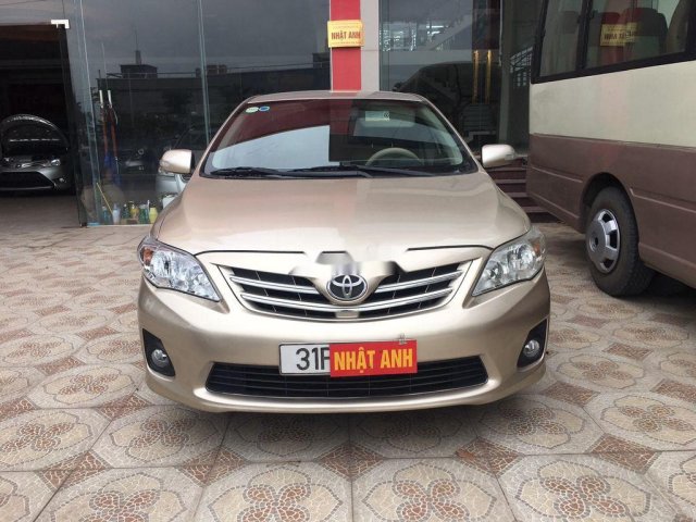 Cần bán lại xe Toyota Corolla Altis năm sản xuất 2010 còn mới, 410 triệu