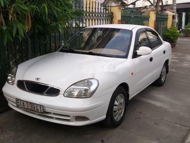 Cần bán Daewoo Nubira năm 2003 còn mới