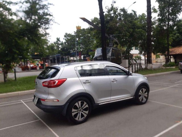 Cần bán gấp Kia Sportage đời 2010, nhập khẩu còn mới 