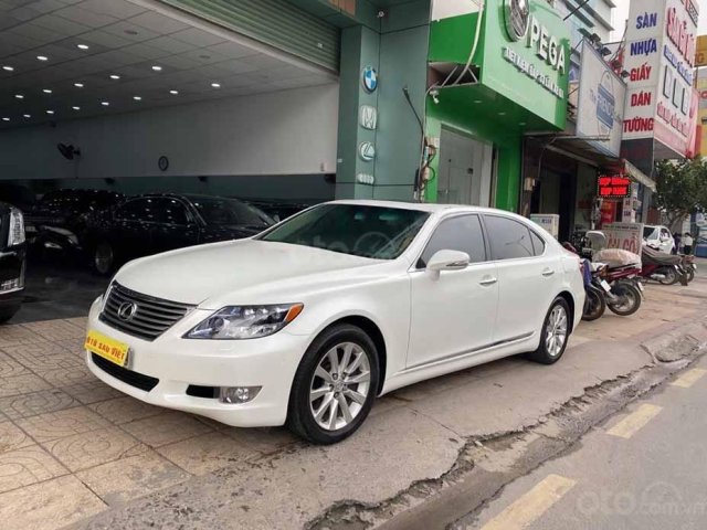 Bán ô tô Lexus LS 460L năm sản xuất 2010, màu trắng, nhập khẩu nguyên chiếc0