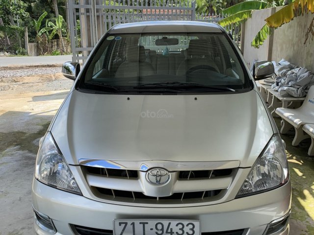 Innova 2008 xe gia đình đẹp, zin, máy êm0