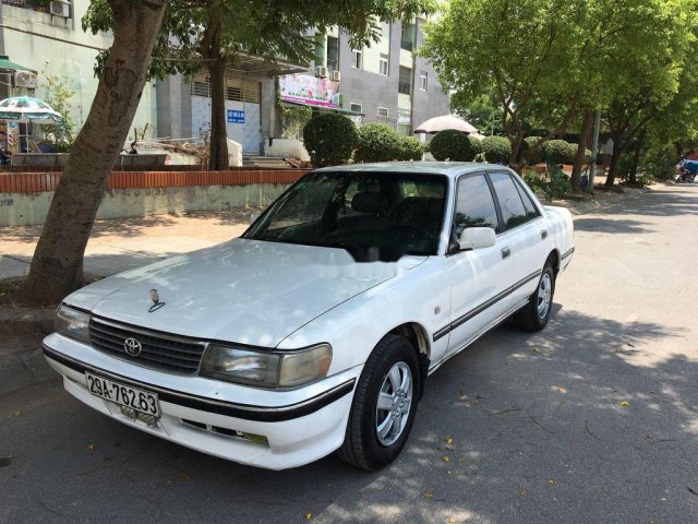 Cần bán lại xe Toyota Cressida đời 1992, màu trắng, xe nhập
