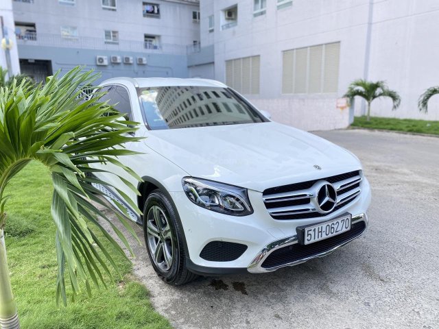 Bán GLC 200 SX 2019 trắng nội thất nâu xe đi lướt 12.000km đúng cam kết bao kiểm tra hãng