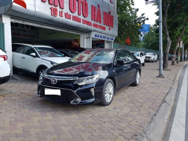 Cần bán Toyota Camry sản xuất 2018 còn mới giá cạnh tranh