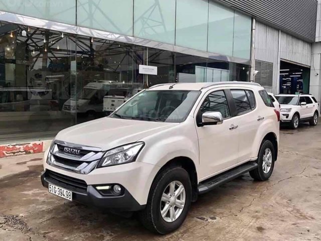 Bán xe Isuzu mu-X 2016, màu trắng, nhập khẩu, số tự động0