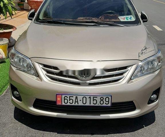 Cần bán lại xe Toyota Corolla Altis MT sản xuất năm 2012 còn mới 