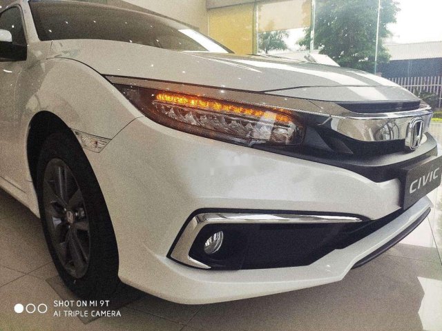 Bán Honda Civic G sản xuất năm 2020, màu trắng, xe nhập0