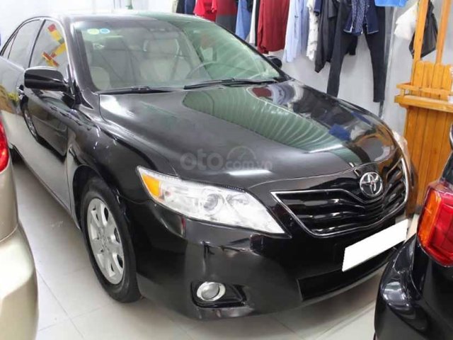 Xe Toyota Camry LE 2.5 đời 2010, màu đen, nhập khẩu còn mới giá cạnh tranh