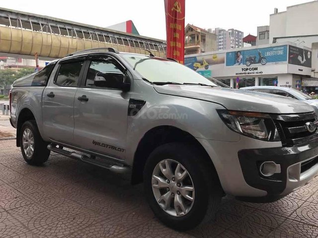 Cần bán lại xe Ford Ranger Wildtrak 3.2 đời 2014, màu bạc, nhập khẩu  