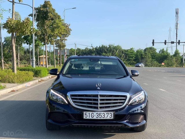 Bán Mercedes C250 Exclusive model 2016 bản có loa bun0