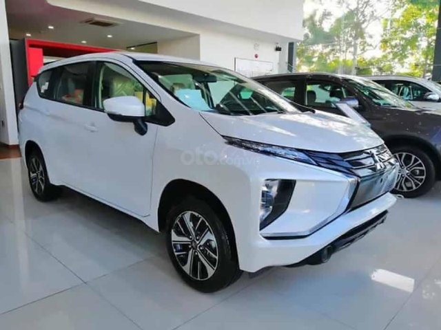 Bán Mitsubishi Xpander AT đời 2020, màu trắng, nhập khẩu nguyên chiếc