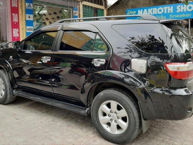 Bán gấp Fortuner 2010 2.5G MT0