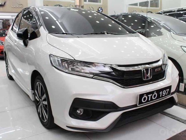 Cần bán lại xe Honda Jazz sản xuất 2018, màu trắng, xe nhập còn mới0