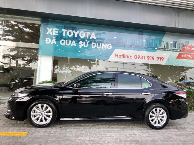 Camry 2019 nhập Thái - xe lướt- bảo hành chính hãng. Tiết kiệm 130tr so với xe mới