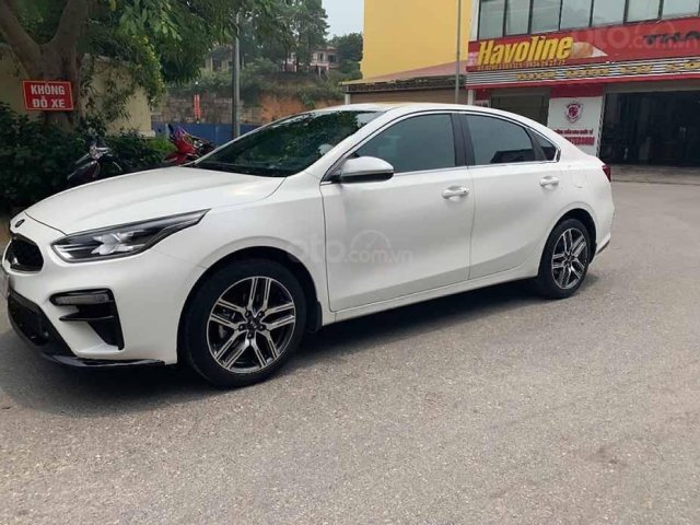 Cần bán gấp Kia Cerato năm sản xuất 2019, màu trắng còn mới, 635 triệu