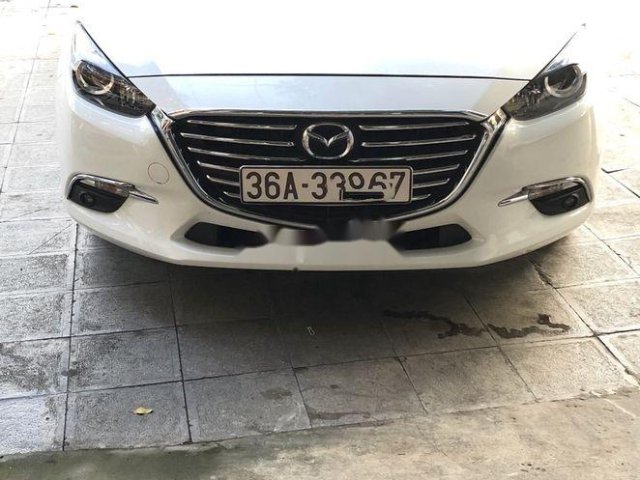 Bán ô tô Mazda 3 2018, màu trắng còn mới, giá chỉ 650 triệu0