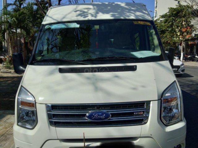 Bán xe Ford Transit đời 2019, màu trắng, số tay, xe đi giữ gìn còn rất mới, không đâm đụng, giá tốt 600 triệu