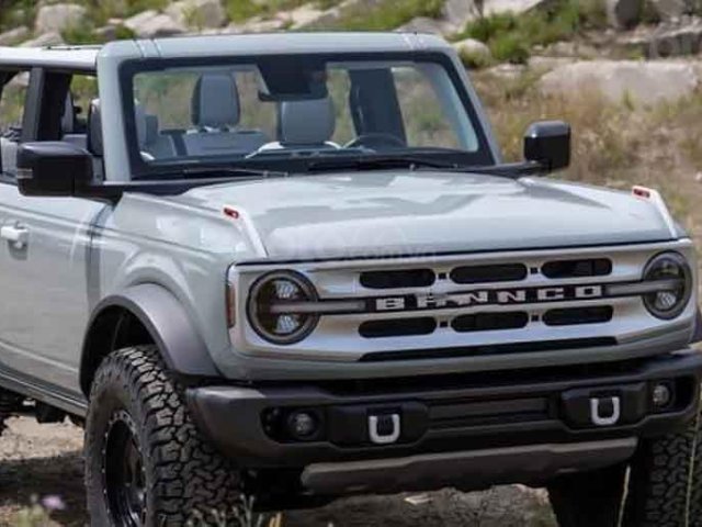 Bán Ford Bronco First Edition năm sản xuất 2020, màu bạc, xe nhập