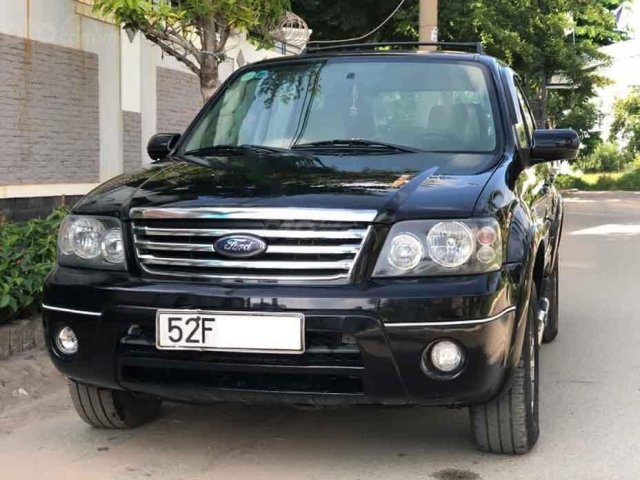 Cần bán gấp Ford Escape XLS 2.3L 4x2 AT 2008, màu đen chính chủ