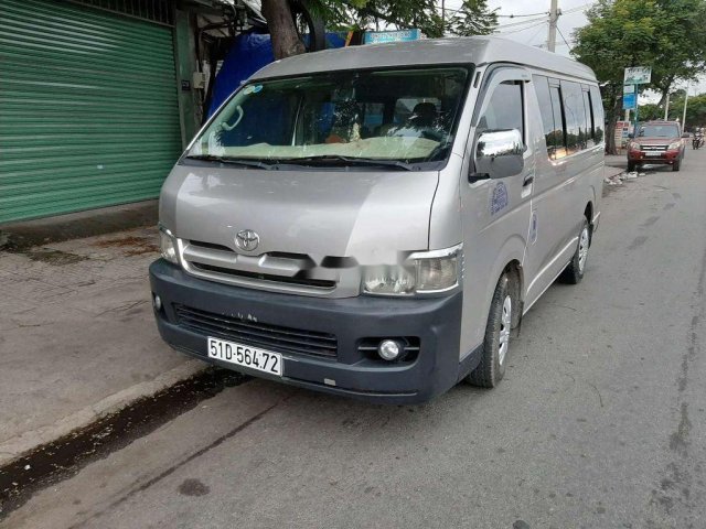 Bán Toyota Hiace năm sản xuất 2005,6 chỗ, 850kg, máy dầu